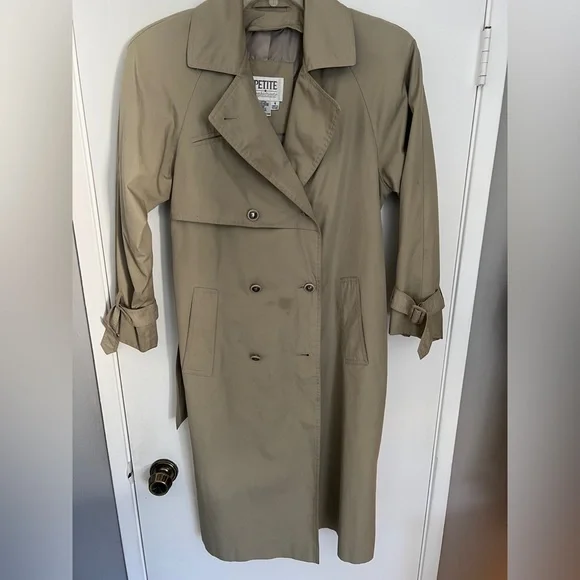 Petite Sophisticate Tan Trench Coat - Size 4 - Picture 1 of 5